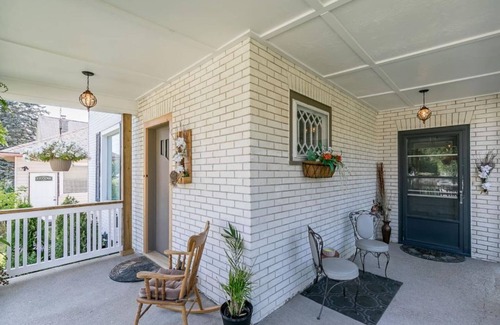 Meaford House | Charming Home, Minutes to Beach, Downtown Meaford