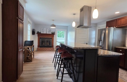 Keene House | Charming Home Walk to Downtown!