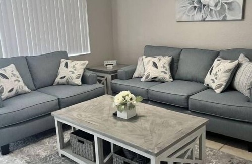 Richmond Heights House | Charming Home With Comfortable Bedrooms And All The Comforts Of Home!