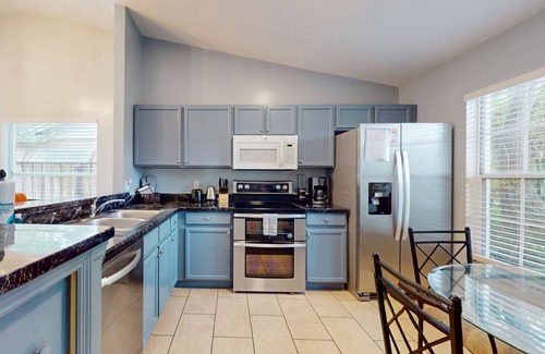 Indian Point House | Charming Home With Heated Pool, Ping-Pong and Pool Table