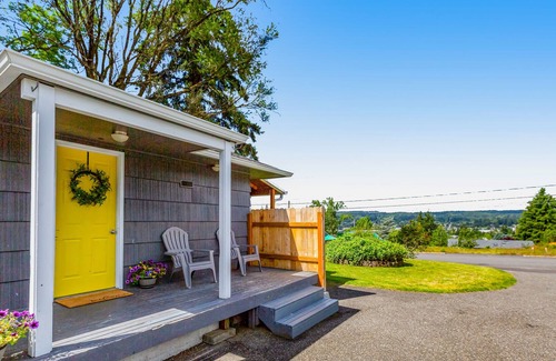 West Hills House | Charming home with lawn, grill, two W/Ds, two kitchens, WiFi, & mountain views