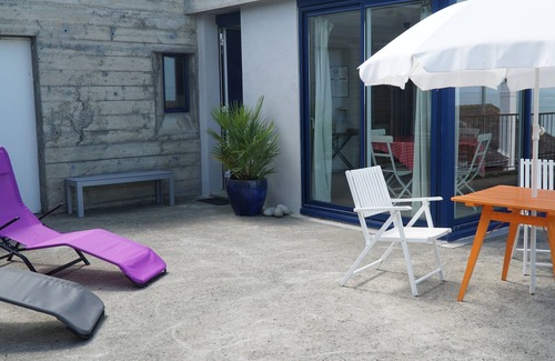 Donville-les-Bains House | charming house overlooking the sea facing the Chausey islands