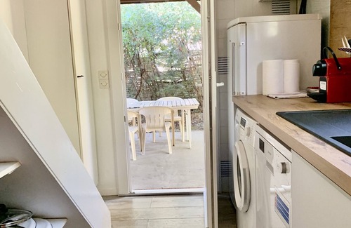 Piraillan House | Charming house on a large garden, close to the Piraillan market.