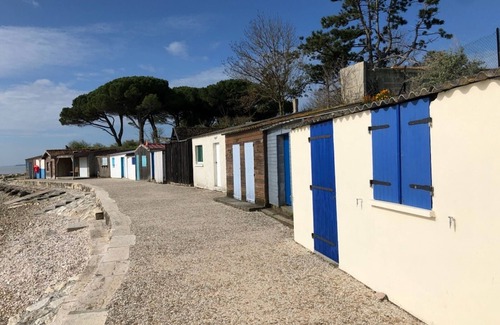 Angoulins House | Charming House in Angoulins - Near Beach, WiFi, Baby Equipment, Sleeps 6