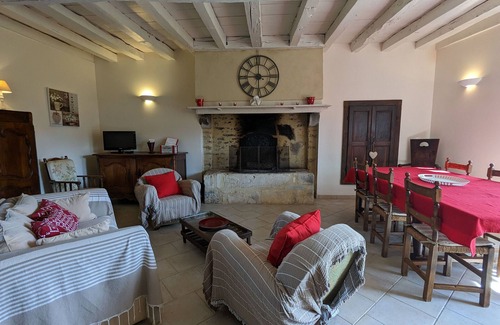 Maillet Cottage | Charming house in Berry with garden and parking, near Brenne Park