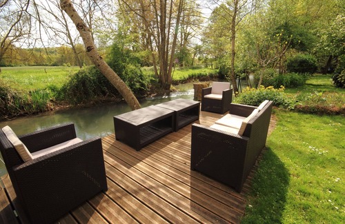 Trigueres House | Charming house on the banks of the OUANNE