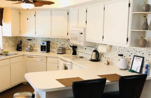 Joel House | CHARMING HOUSE