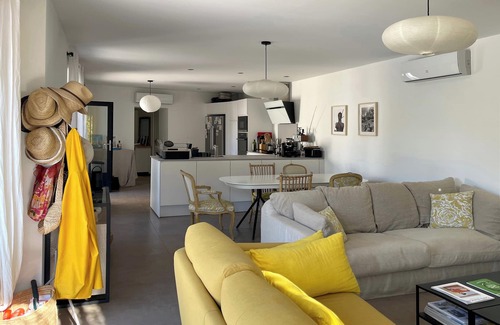 La Rochelle House | Charming house with swimming pool - relaxing getaway