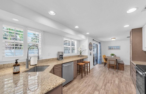 Anna Maria House | Charming house with private heated pool, lanai. Great location to beach & shops