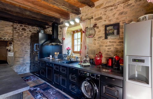 Anlhiac House | Charming House with Pool and Valley View in Anlhiac
