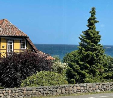 Sandkaas House | Charming House With Sea View And Large Plot