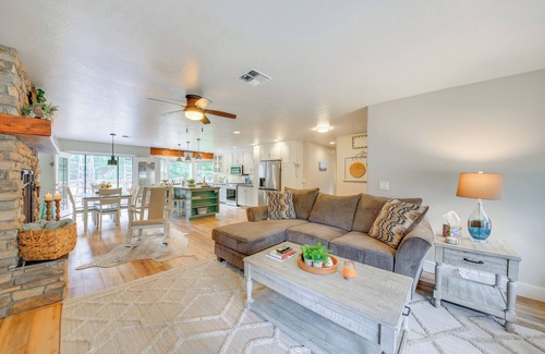 Sagle House | Charming Idaho Home w/Hot Tub, Near Beaches!