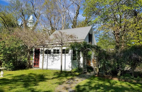 Wellfleet House | Charming In-Town 2BD Cottage-A/C, Outdoor Space, Walk to Main Street & Harbor