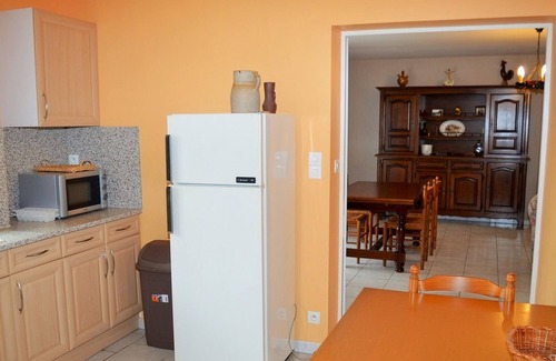 Saint-Laurent-de-Lin Cottage | Charming Longère Near Loire Castles: Quiet, Nature, WiFi, BBQ, Kids' Area, Pets Welcome