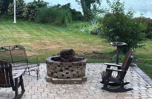 Denville Apartment | Charming lake front1-bedroom apt lg quiet property in Denville AC included.