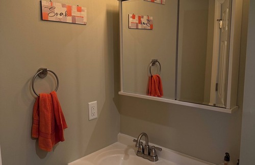Craig Beach House | Charming lake home with 3-bedroom house in Pleasant Lake Milton