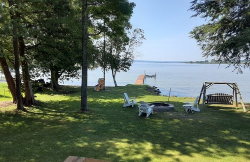 Traverse City Cottage | Charming Lake Leelanau cottage