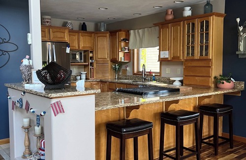 Marietta House | Charming lake side retreat great for family time or a romantic getaway!