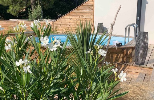 Le Verdon-sur-Mer Villa | Charming Le Verdon-sur-Mer Villa with Private Pool and Garden