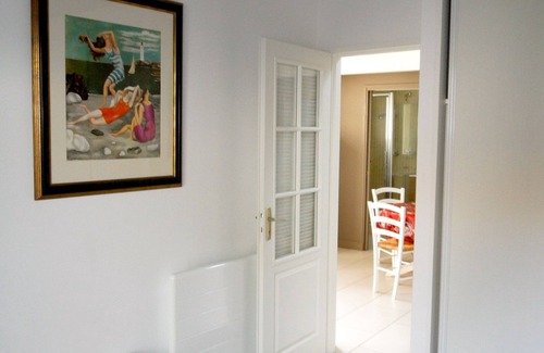 Guethary House | CHARMING MAISONNETTE GARDEN LEVEL - VILLAGE CENTER