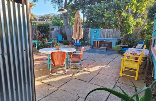 Toro Canyon House | Charming mobile home in lovely Carpinteria Foothills with WiFi access