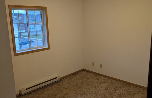Knapp Apartment | Charming, Modern, Clean Furnished 2-bdrm apt in Knapp with AC, WIFI & Laundry