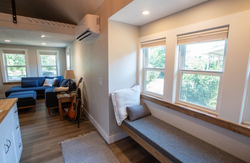Lander House | Charming Modern Home with Loft and Outdoor Deck