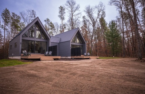 Wellston Ski Chalet | Charming New Modern Chalet in the Woods - near fishing,skiing,trails-Cabin 2