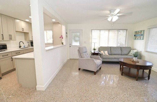 Glencoe House | Charming New Smyrna Home Close to Shopping, Dining & Beach Fun!n