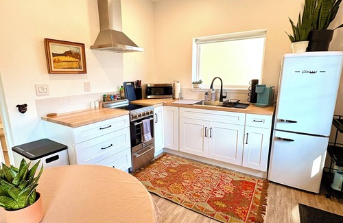 Sebastopol Apartment | Charming NEW studio with AC and private yard in tranquil Sebastopol