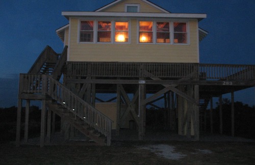 Holden Beach Cottage | Charming Oceanfront Cottage on Holden Beach-open dates in September & October!