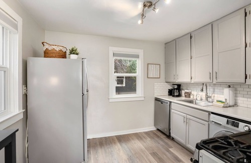 Capitol Hill House | Charming Old Town Bungalow W/Free Cruiser Bikes