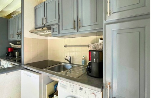 Le Penon Apartment | Charming patio villa in the heart of the forest