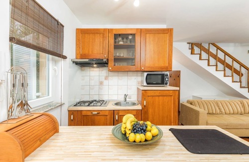 Liznjan Apartment | Charming Pool Apartment Liznjan - Buneta