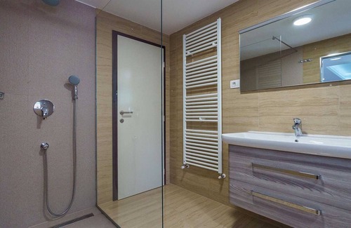 Zagvozd Villa | Charming poolside villa in beautiful countryside