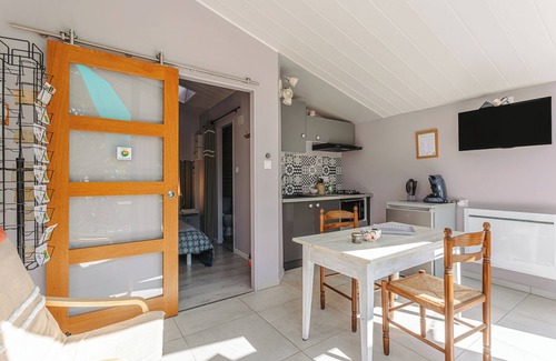 Soubise House | Charming, Quiet Cottage for 2 People, Between Nature and Ocean