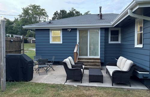 Des Moines House | Charming Remodeled Home in Des Moines - Convenient and Comfortable Stay