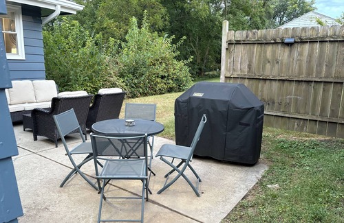 Des Moines House | Charming Remodeled Home in Des Moines - Convenient and Comfortable Stay