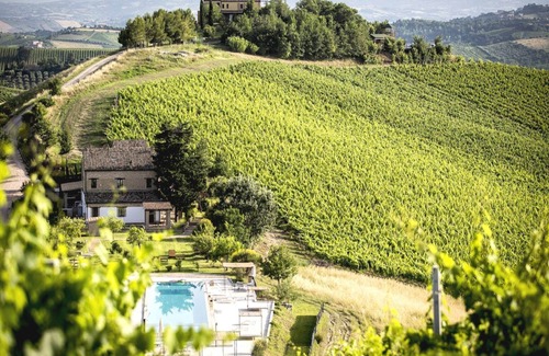 San Savino Apartment | Charming Retreat in San Savino