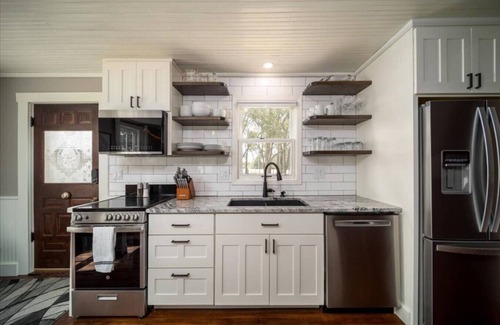 Pella House | Charming retreat with firepit near Central College, bike path, Lake Red Rock
