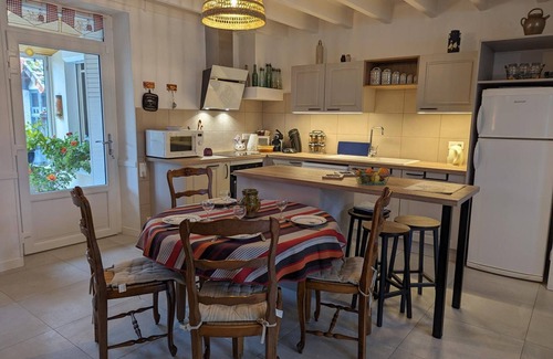 Saint-Mary Cottage | Charming Riverside Moulin: 7 Bedrooms, Vintage Decor, Family-Friendly, Private Garden, Pets Welcome