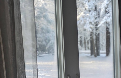 Pocono Pines Cabin | Charming Rustic 3-bedroom cabin in Pocono Pines with WiFi