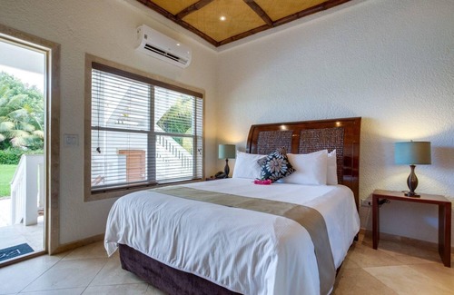 Placencia Resort | Charming Single Room w/Private Patio, Wireless Internet, & Mini Bar