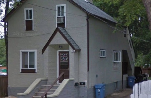 Winnipeg House | Charming small 2-bedroom unit in brilliant Winnipeg with AC, WiFi and trampoline
