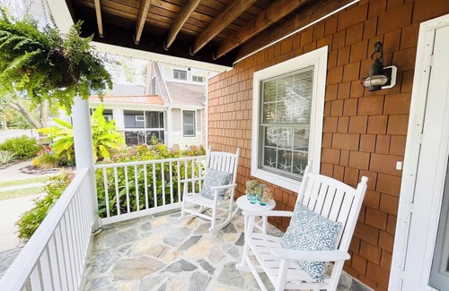 Country Club Estates Cottage | Charming South Rehoboth Cottage: 5 Blocks to Beach & Boardwalk, Parking Included