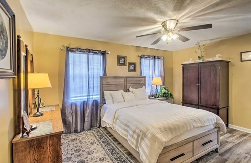 Waycross House | Charming/ spacious 2536 Tebeau St Getaway; 1.2 miles down town