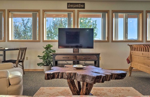New Harmony Apartment | Charming Studio - 3 Miles From Kolob Canyons!