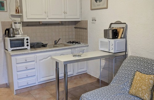 Aregno Apartment | Charming studio near the beach