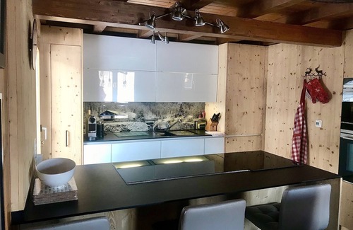Riddes Ski Chalet | Charming Swiss Chalet, Terrace, Sauna, Log Fire, Parking,