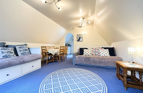 Saint Erth Praze Ski Chalet | Charming Swiss chalet - Mabel Lodge